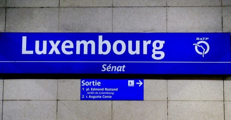RER Luxembourg exit platform sign