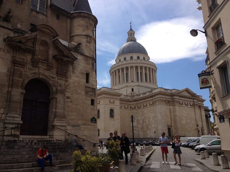 St Etienne du Mont steps and Panthéon